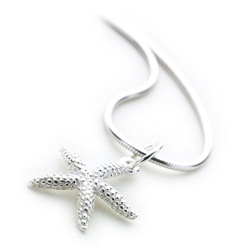 Bahaman Kiss Pendant