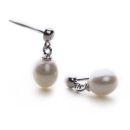 Satin Dew Earrings (White Pearl)