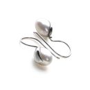 Misty Pearl Earrings (White)